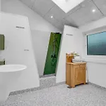 4 Bedroom Awesome In 펜션 *