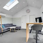 4 Bedroom Awesome In