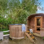 4 Bedroom Awesome In Vinderup
