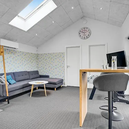 4 Bedroom Awesome In